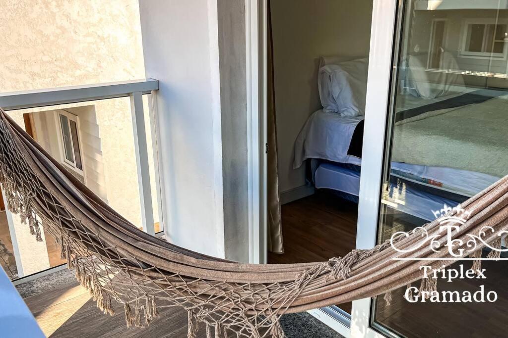 Casa Triplex Com 03 Suites, Cond No Centro * Gramado