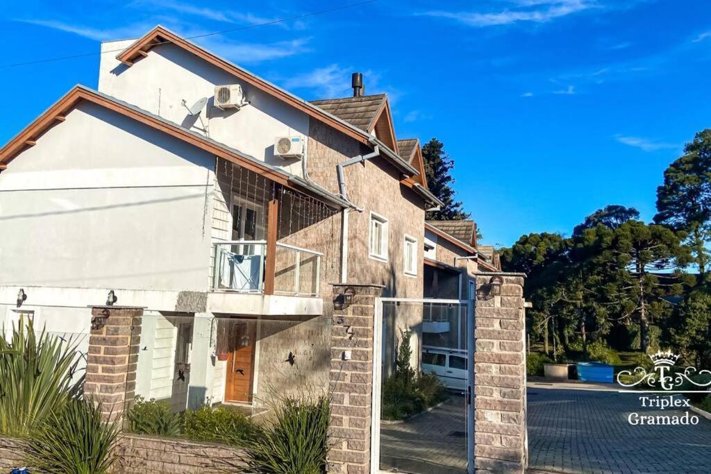 Casa Triplex Com 03 Suites, Cond No Centro Holiday home