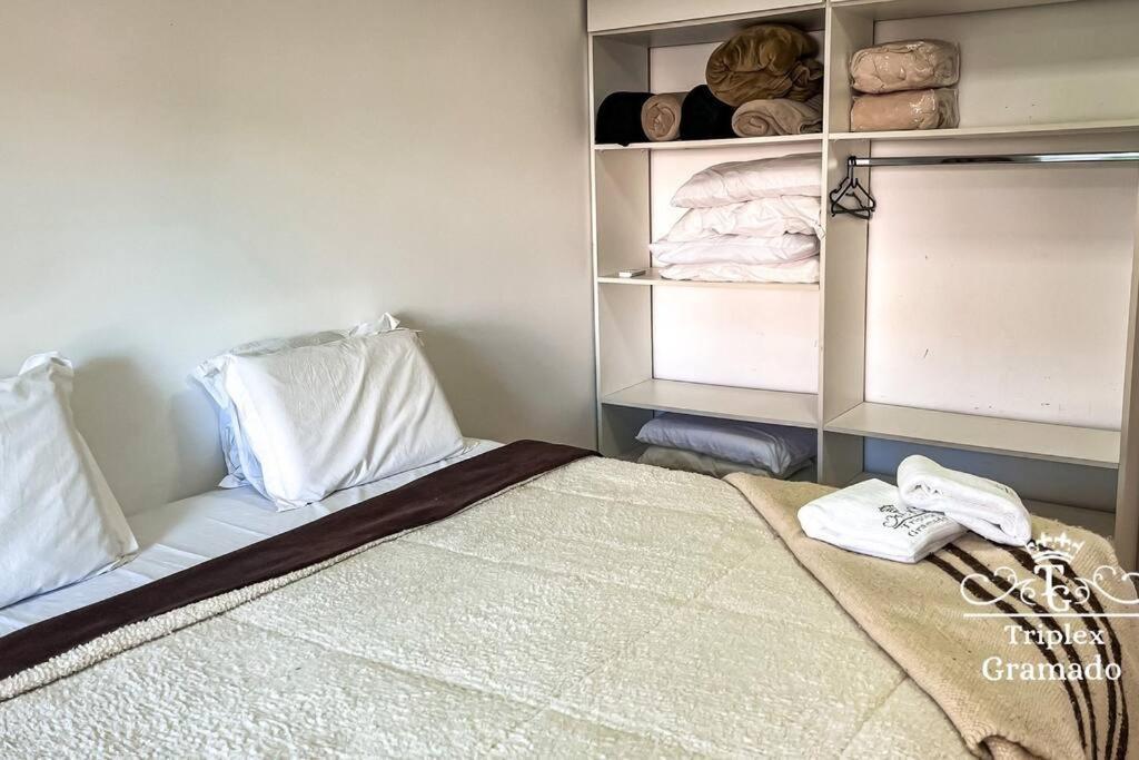 Holiday home Casa Triplex Com 03 Suites, Cond No Centro *